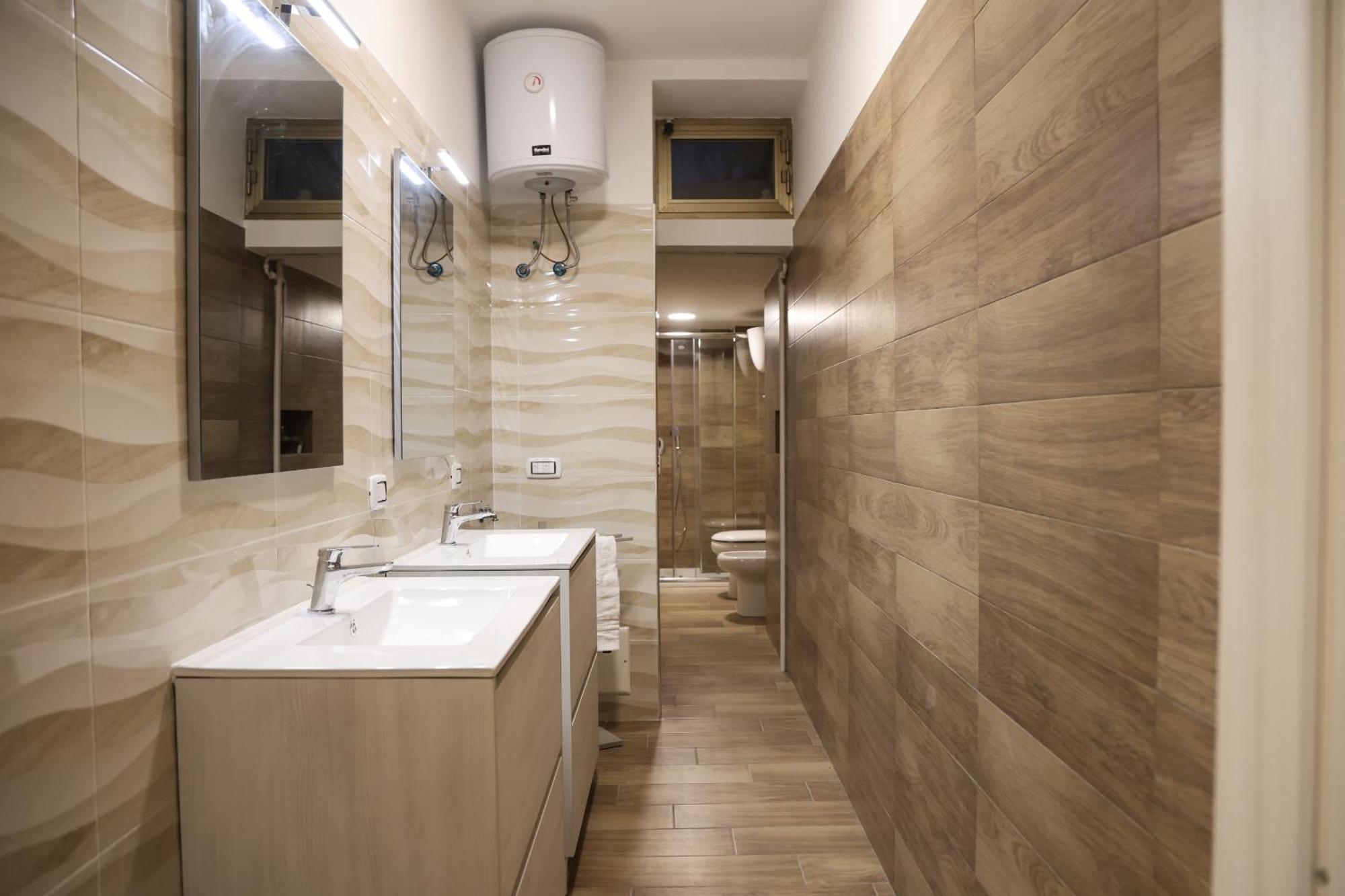 King Ladislao Apartment By Wonderful Italy เนเปิลส์ ภายนอก รูปภาพ