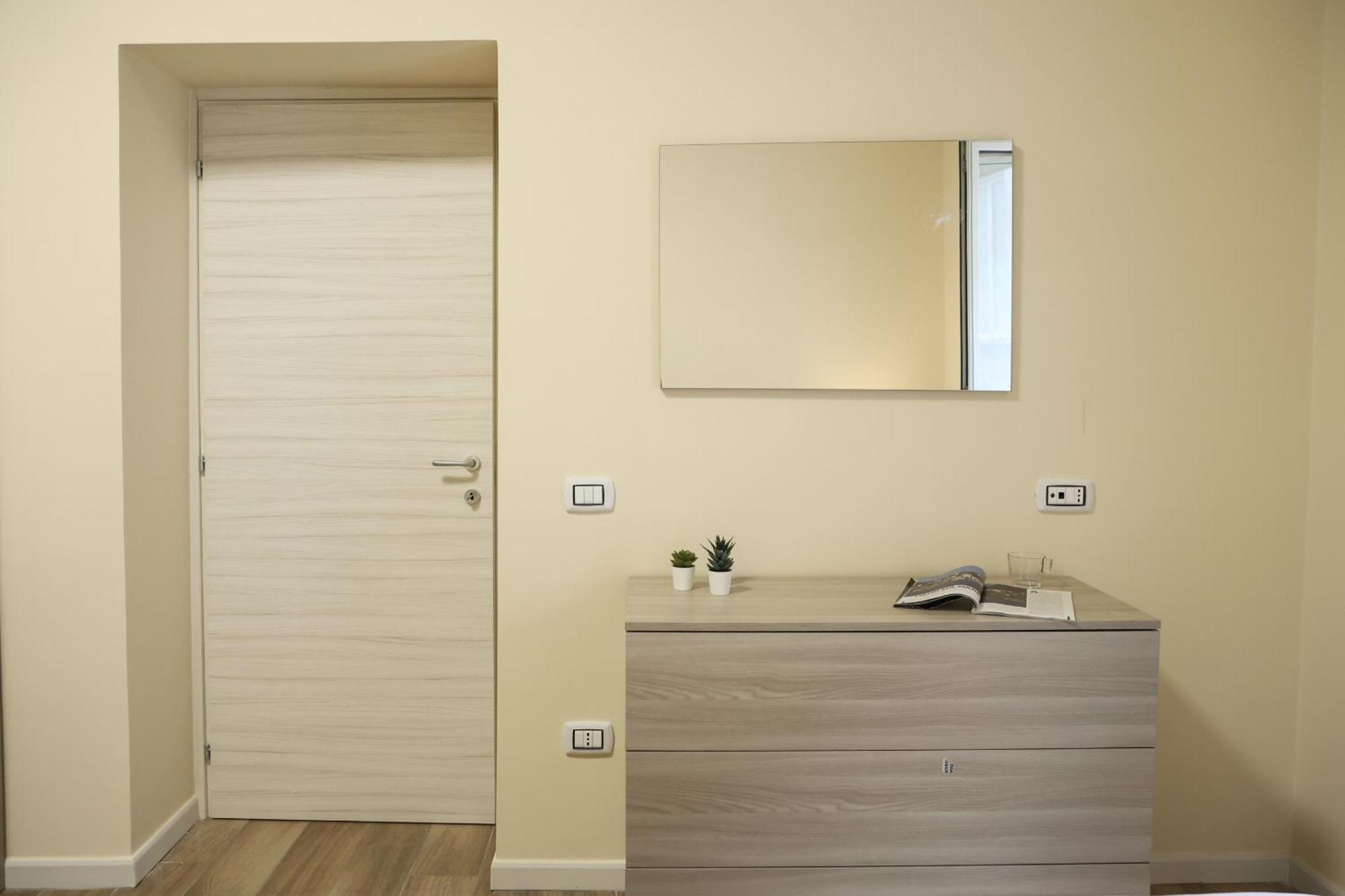 King Ladislao Apartment By Wonderful Italy เนเปิลส์ ภายนอก รูปภาพ