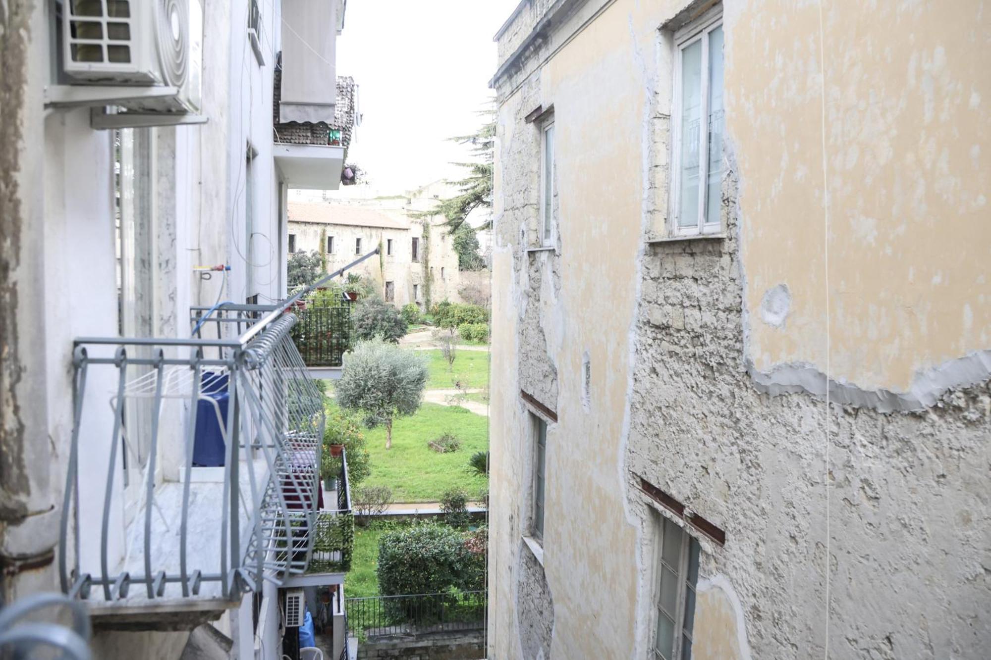 King Ladislao Apartment By Wonderful Italy เนเปิลส์ ภายนอก รูปภาพ