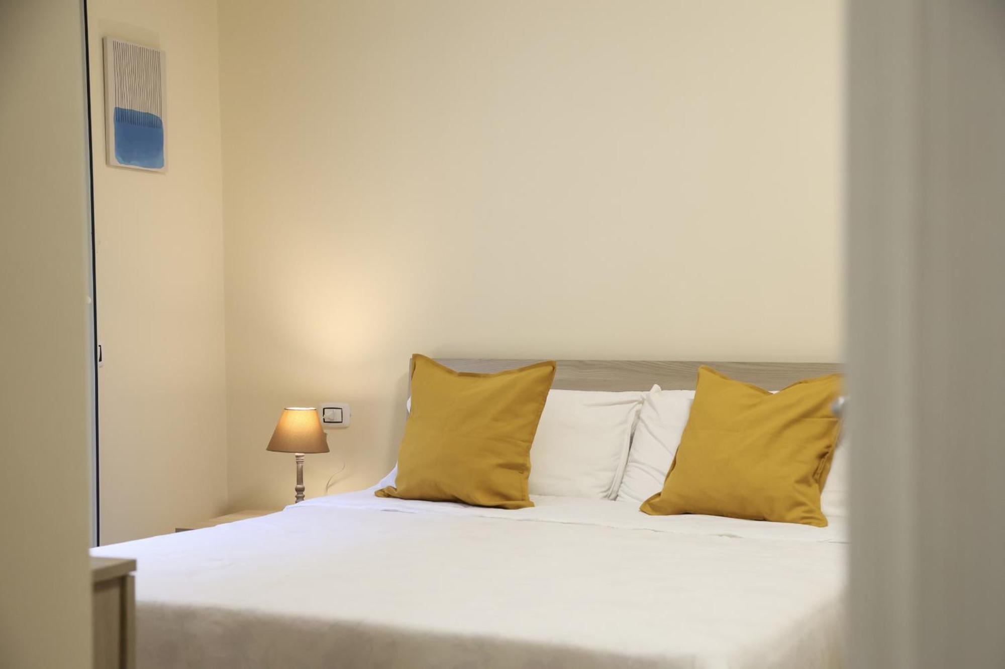 King Ladislao Apartment By Wonderful Italy เนเปิลส์ ภายนอก รูปภาพ