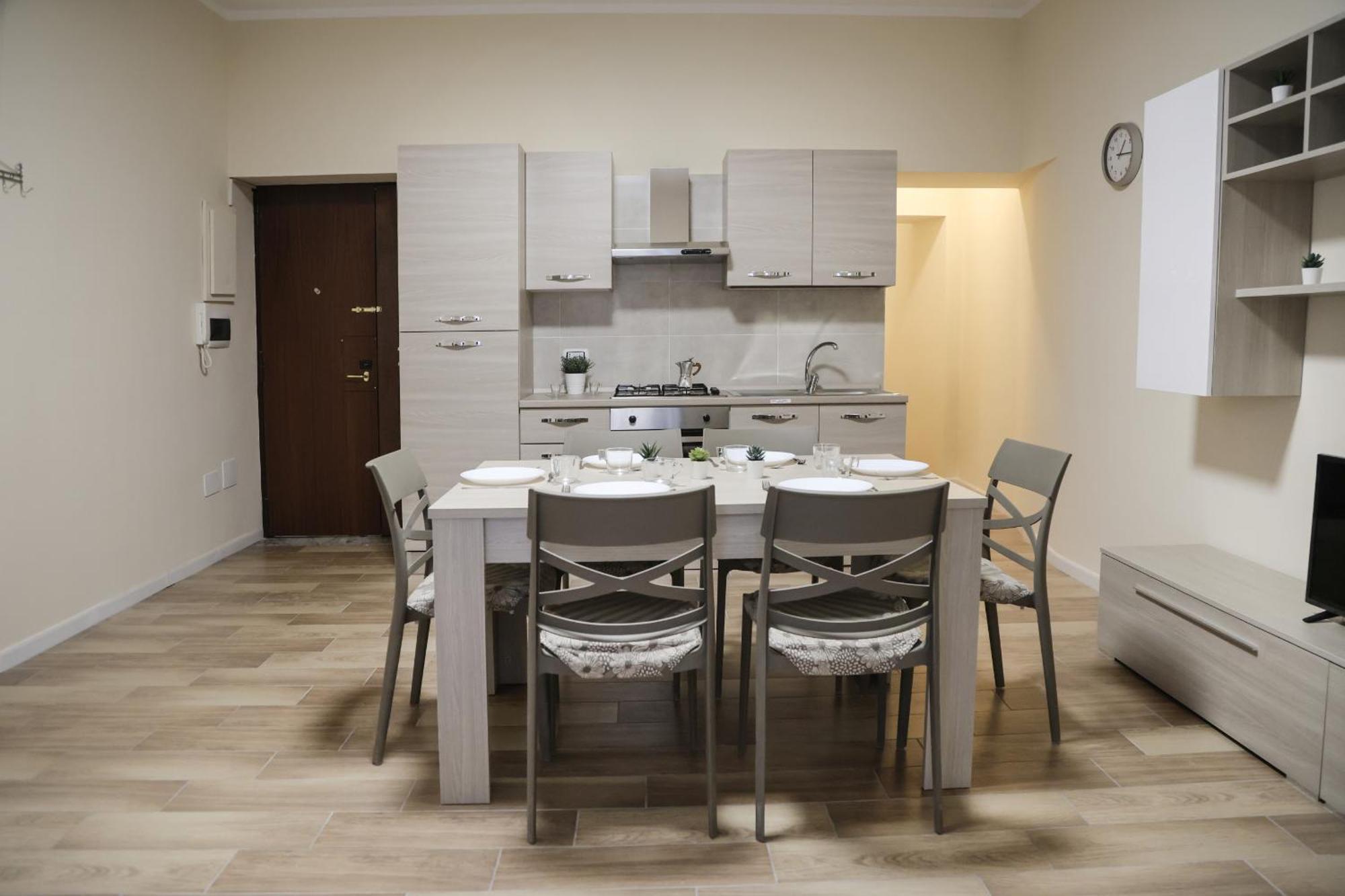 King Ladislao Apartment By Wonderful Italy เนเปิลส์ ภายนอก รูปภาพ