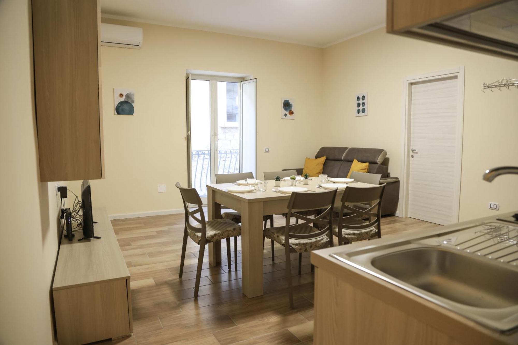 King Ladislao Apartment By Wonderful Italy เนเปิลส์ ภายนอก รูปภาพ